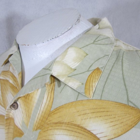 Tommy Bahama Men Hawaiian camp shirt pit to pit 28 2XL aloha tropical vtg silk - Picture 9 of 10